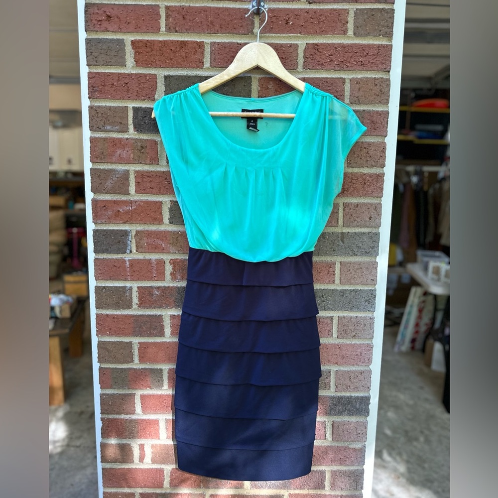 Women’s Size 4 Green and Blue Dress